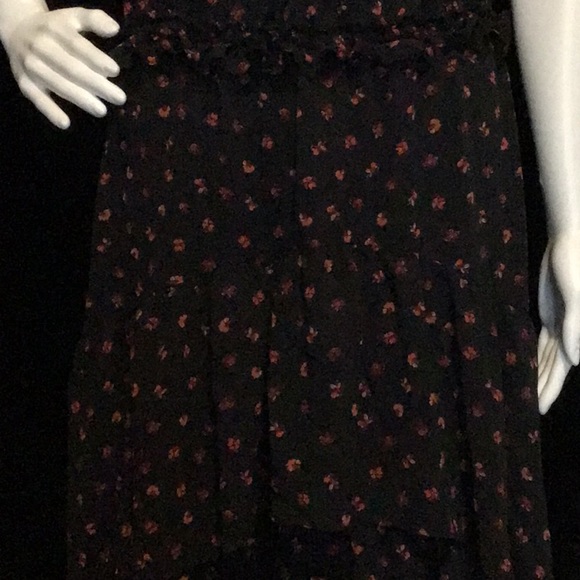 NWT Evie Black W/Dark Red Roses Sleeveless Dress - Picture 4 of 10